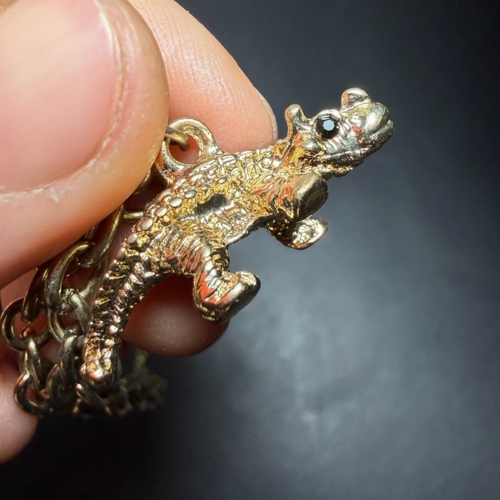 Fashion Jewelry Gold Reptile Charm Bracelet - Picture 8 of 10